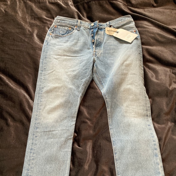 Levi's 501 Skinny Jean in Lovefool 32x28 - Picture 4 of 5